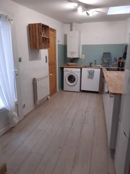 Charmante Maison Renovee, Proche Lac Et Centre-Ville LʼIsle-Jourdain エクステリア 写真