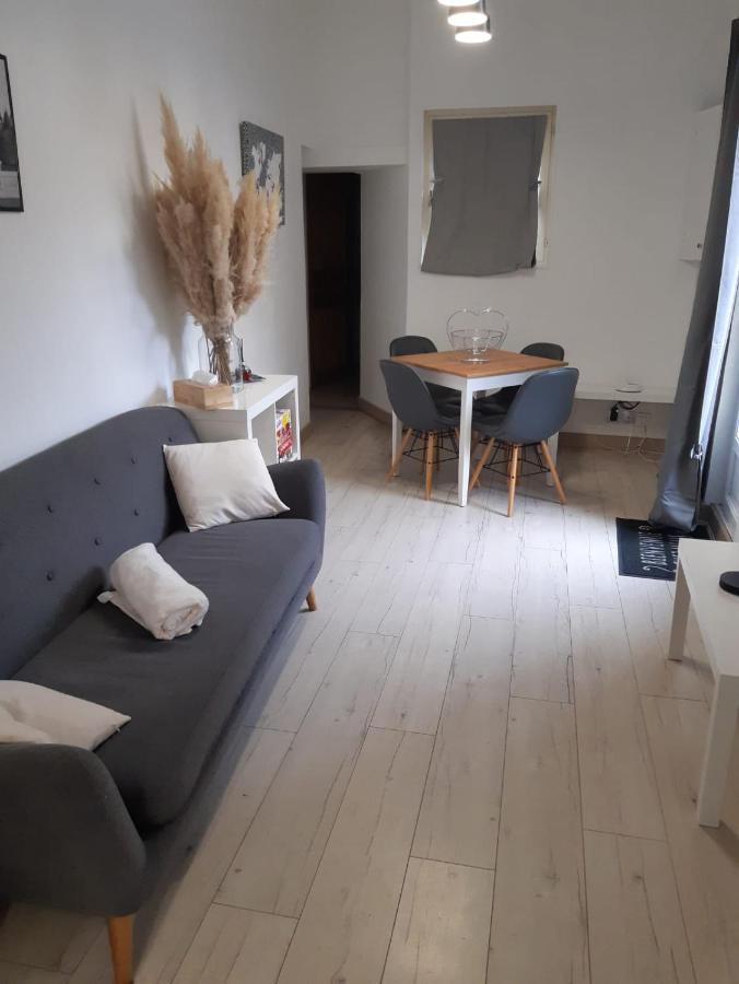 Charmante Maison Renovee, Proche Lac Et Centre-Ville LʼIsle-Jourdain エクステリア 写真